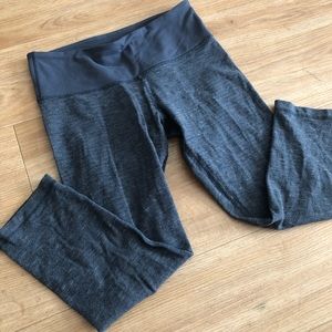 Lululemon mid rise cropped leggings